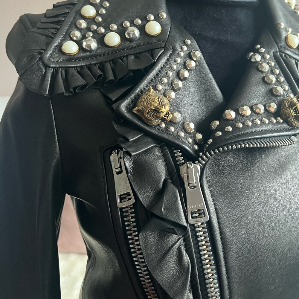 NWT✨ Gucci 2017 Lamb Leather Biker Jacket – Studded & Pearl Detail (IT40 / US 4) - Picture 5 of 13
